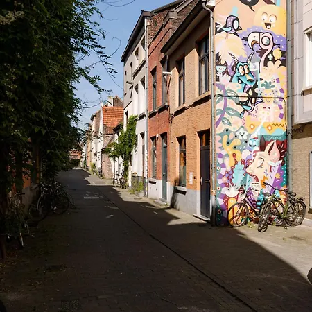 Cozy & Stylish In The Heart Of Lejlighed Gent