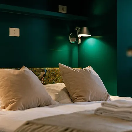 Cozy & Stylish In The Heart Of