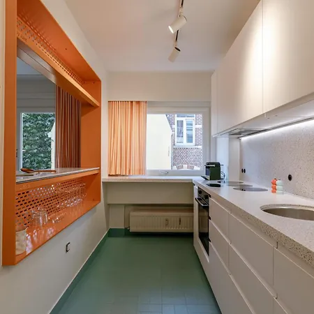 Cozy & Stylish In The Heart Of Apartment